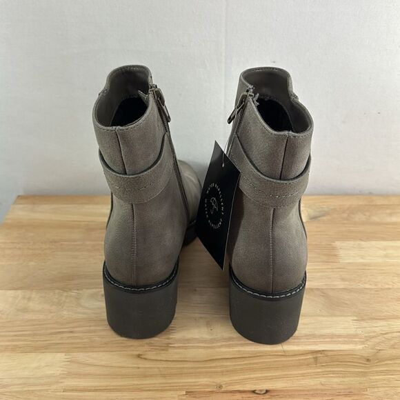 Naturalizer Carlena Bootie- Grey- Size 8 M (Medium)- NIB - Picture 3 of 9